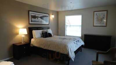 Freeport Wine Country Inn & Bistro