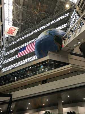 Cnn Center Food Court