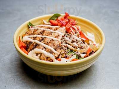 Dos Coyotes Border Cafe