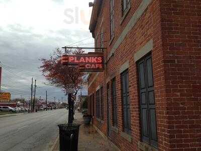 Plank's Cafe & Pizzeria Delivery On Parsons