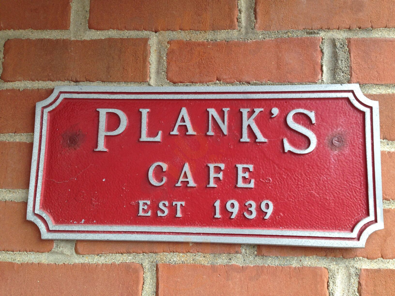 Plank's Cafe & Pizzeria Delivery On Parsons