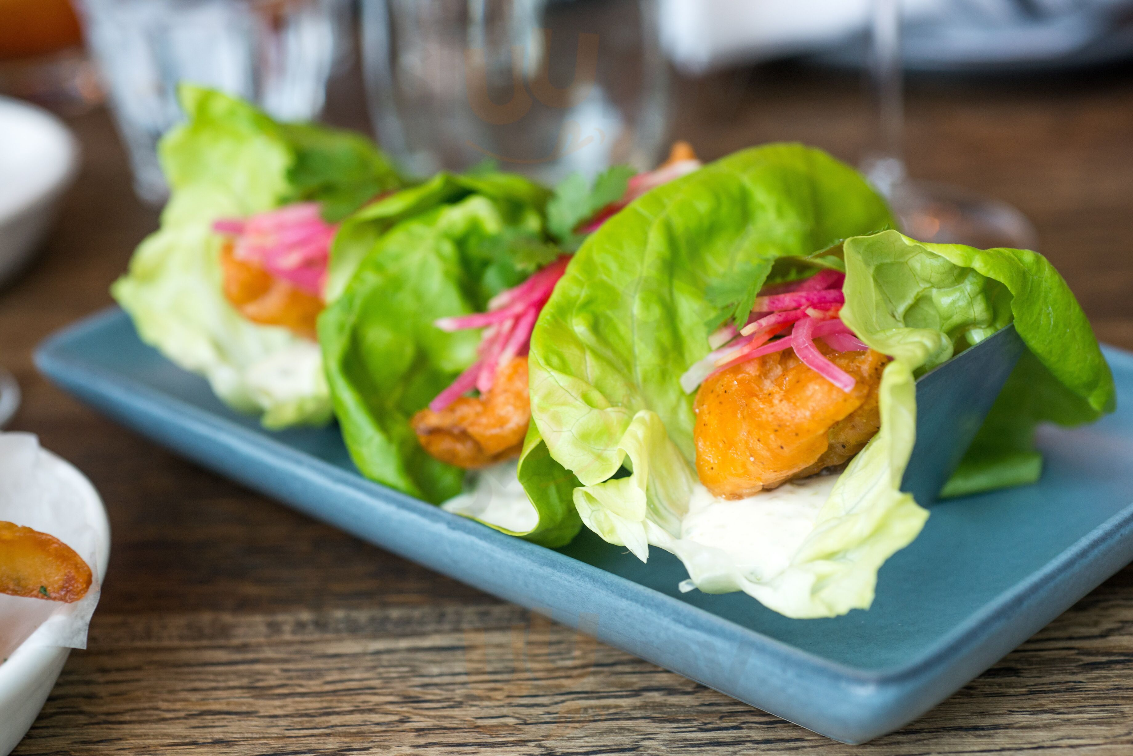 Hedge Row American Bistro