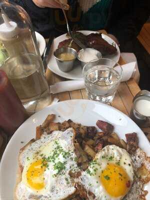 Mile End Delicatessen