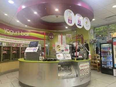 Menchie's Johnson Avenue - The Bronx