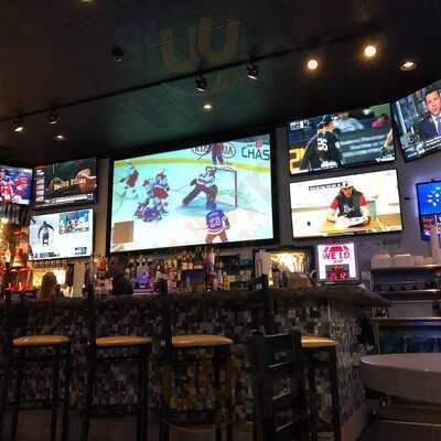 North 30th Sports Pub & Grille