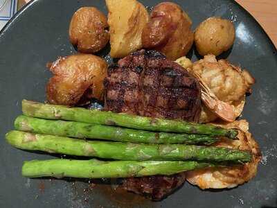 Legal Sea Foods - Copley Place