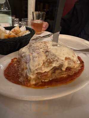 Carmine's Italian Restaurant - Times Square
