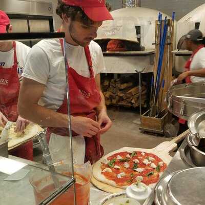 Inizio Pizza Napoletana