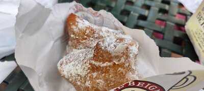 Cafe Beignet, Royal Street