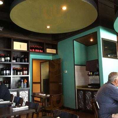 Picnikins Patio Cafe