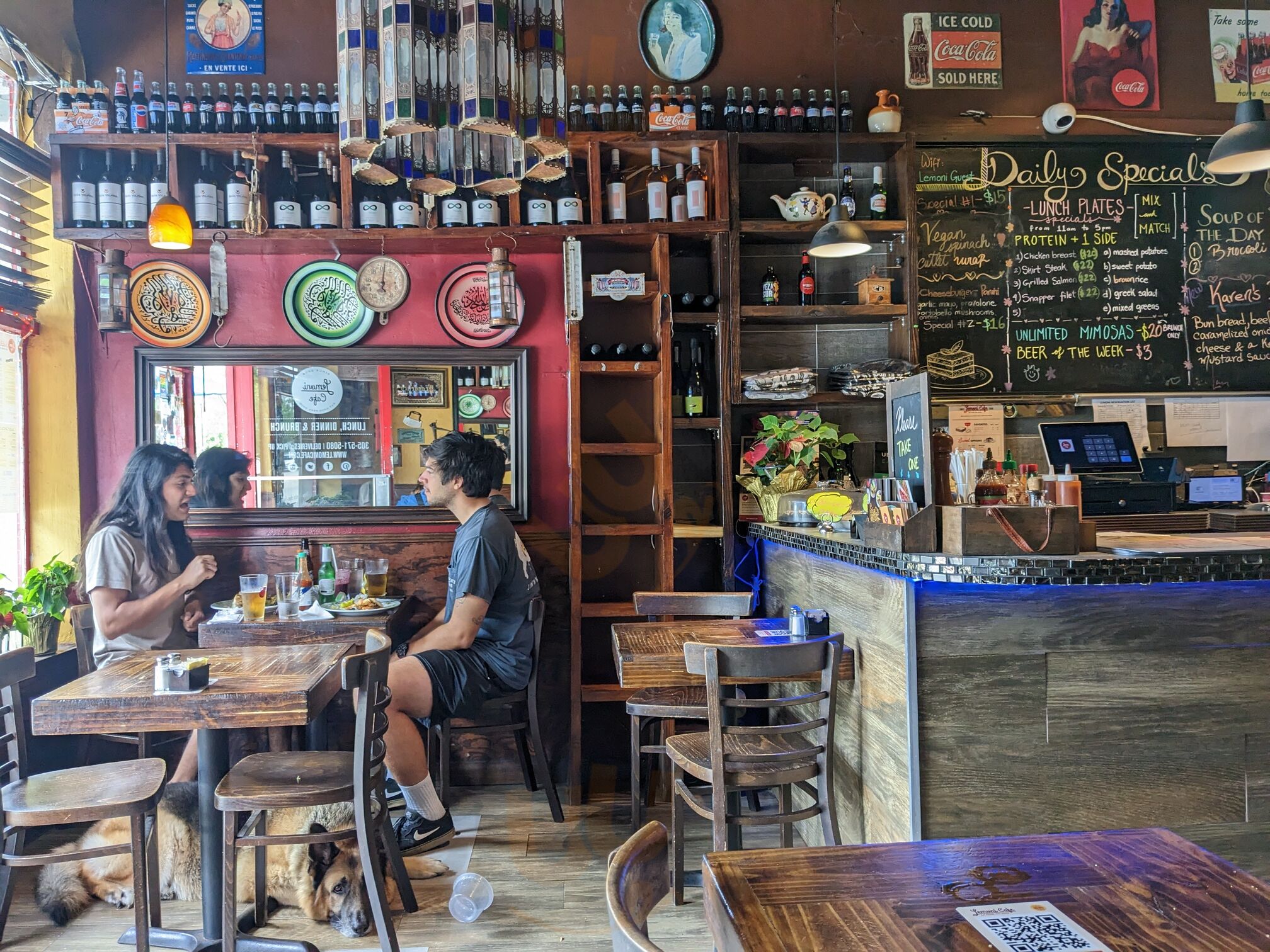 Lemoni Cafe