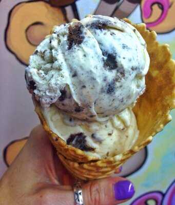 Two Scoops Creamery Plaza Midwood