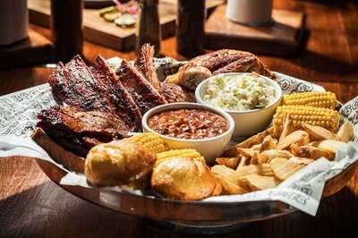 Famous Dave's Bar-b-que