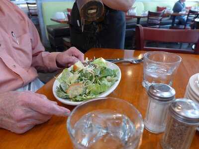 Piatanzi Bistro & Pizzeria