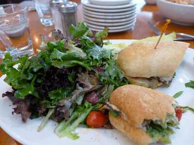 Piatanzi Bistro & Pizzeria