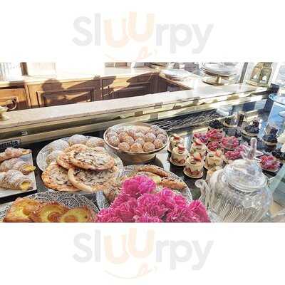 Chaumont Bakery And Cafe