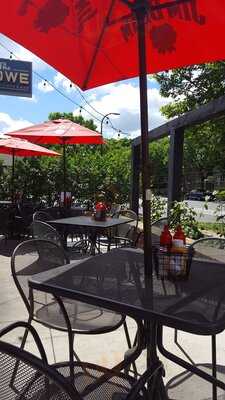 The Howe Daily Kitchen & Bar