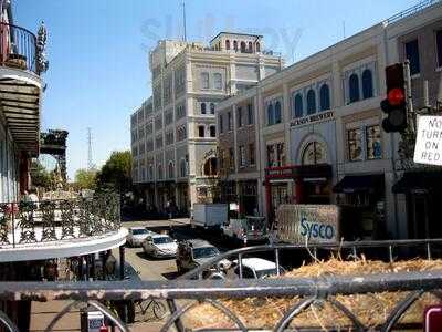 New Orleans Hamburger & Seafood Company