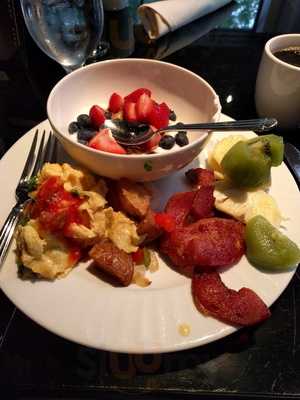 Randolph's Restaurant & Bar