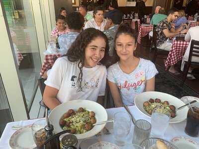 Maggiano’s Little Italy