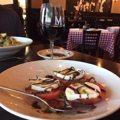 Maggiano’s Little Italy