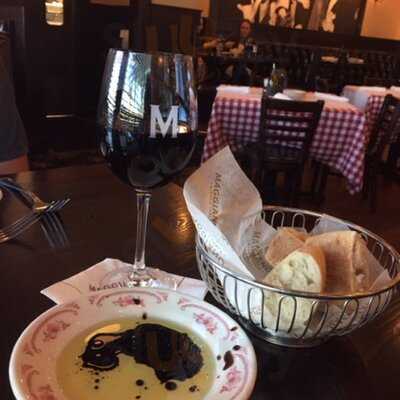 Maggiano’s Little Italy