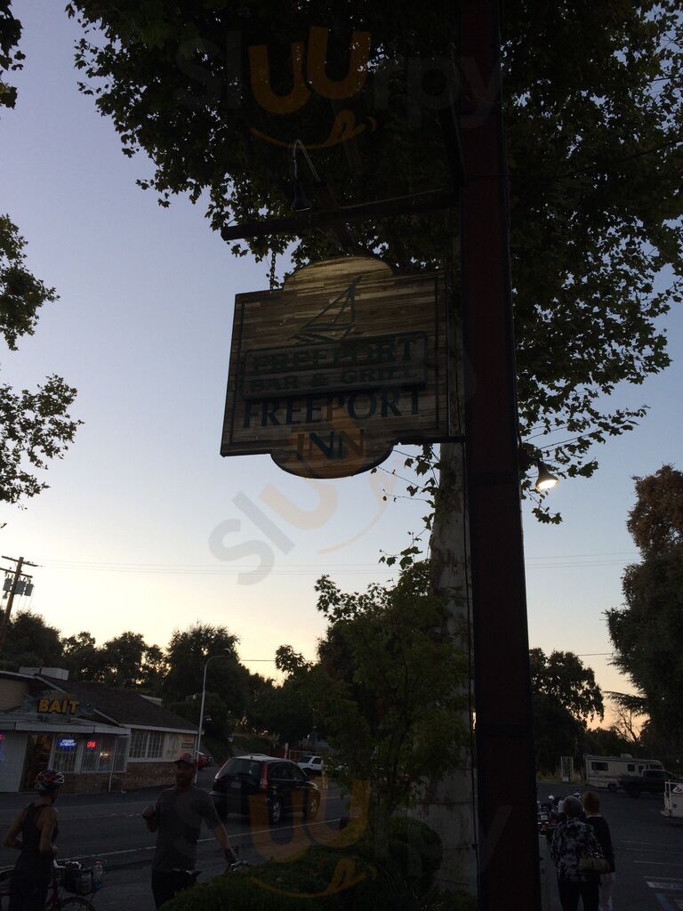 Freeport Bar & Grill