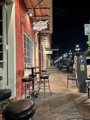 Bar Tonique