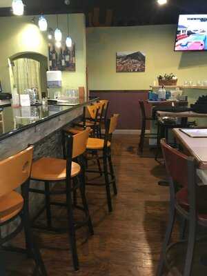 Vindoli’s Italian Restaurant Bar & Grill