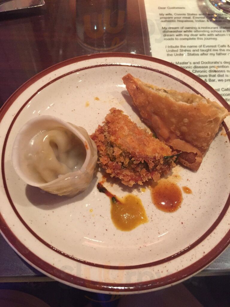 Everest Cafe And Bar