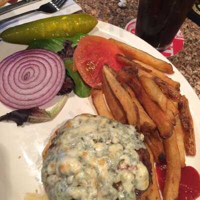 Hunter's Steak & Ale House