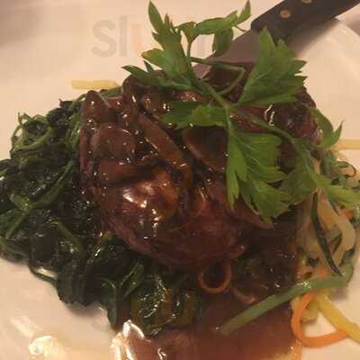 Hunter's Steak & Ale House