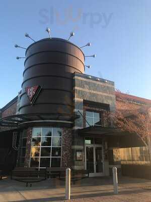 Bj's Restaurant & Brewhouse