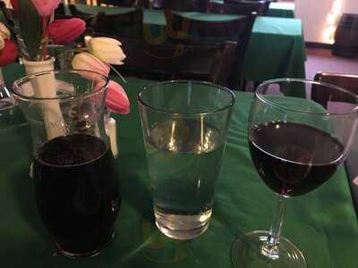 Vinoklet Winery, Restaurant & Vineyard