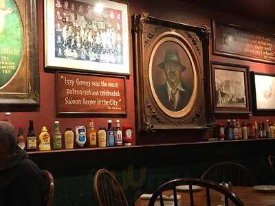 Izzy's Steaks & Chops