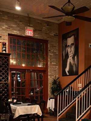 Capparelli's On Main