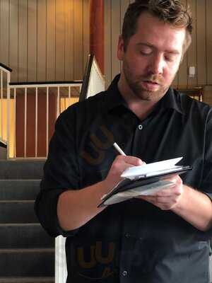 Capparelli's On Main