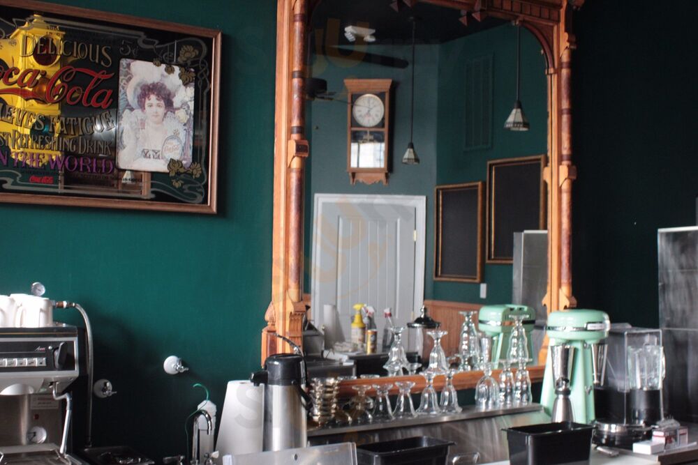 Stoplight Gelato Cafe