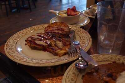 Another Broken Egg Cafe