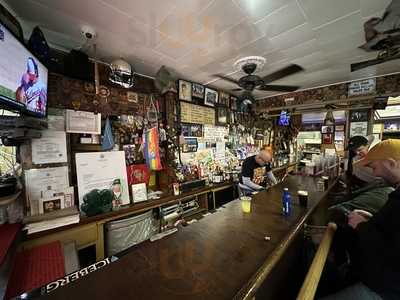 Glacken's Bar And Grill