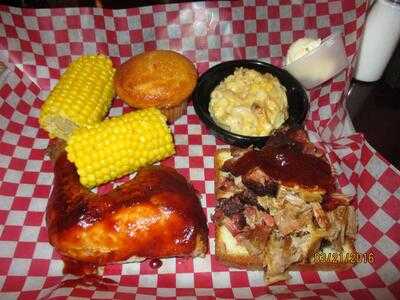 Famous Dave's Bar-b-que