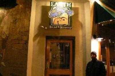 Earth Bread & Brewery
