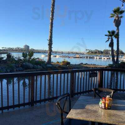 Barefoot Grill & Bar