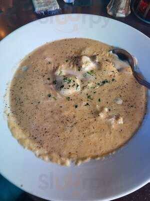 Luna Del Sea Steak & Seafood Bistro