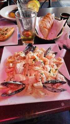 Luna Del Sea Steak & Seafood Bistro