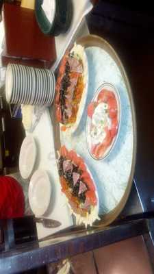 Giovanni's Restaurant And Pizzeria