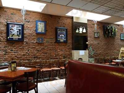 Giovanni's Restaurant And Pizzeria