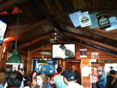 Rockys Crown Pub