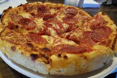 De Santis Bar Grill & Pizza