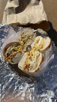 Simon's Deli And Bagels